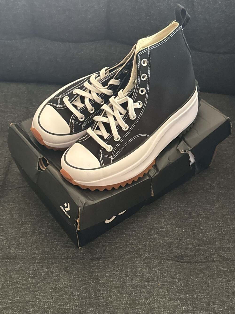10M / 11.5W - Converse Run Star Hike High Top Black White Gum 166800C
